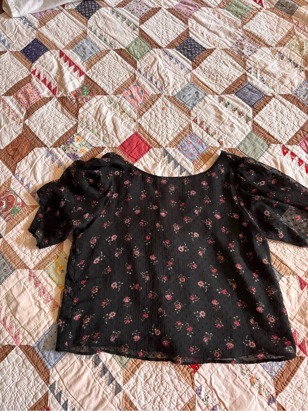 Black Floral Puff-Sleeve Blouse - Loft
